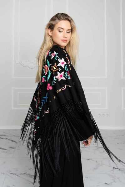 Wanderland Shawl (Black)