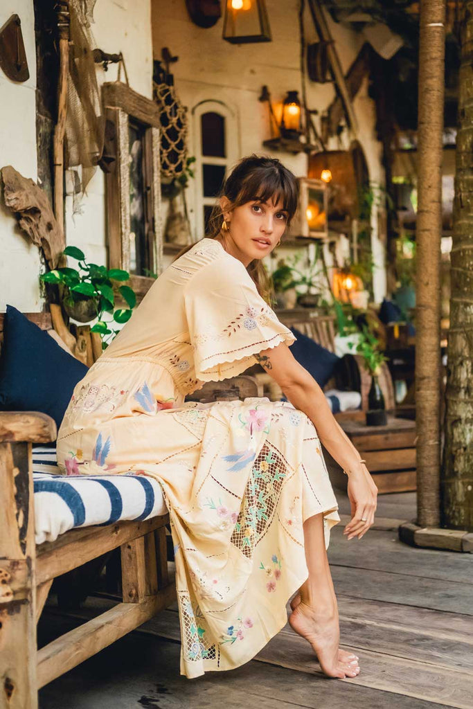 Hummingbird Panel Dress (Vanilla)